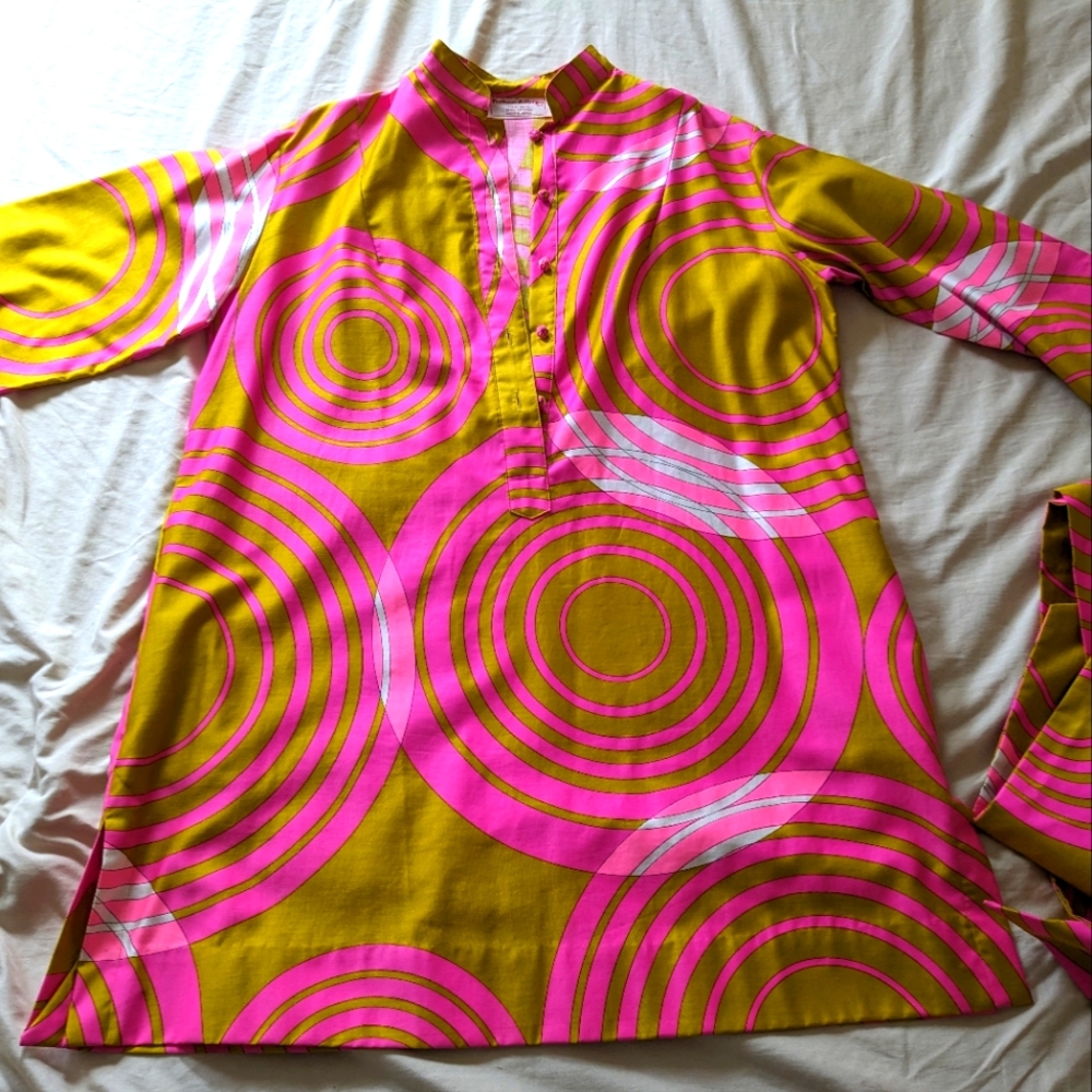 Rare Vintage Caftan Tunic Penthouse Galleries Inc.